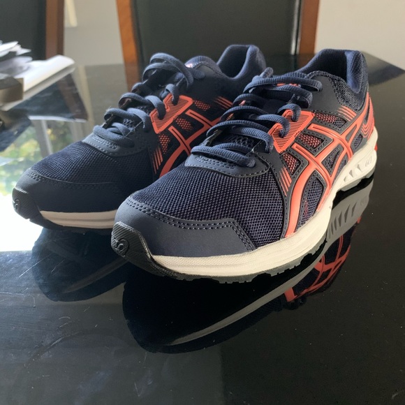 asics everyday comfort amplifoam